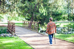 Knee replacement recovery by age walking with cane NICE1