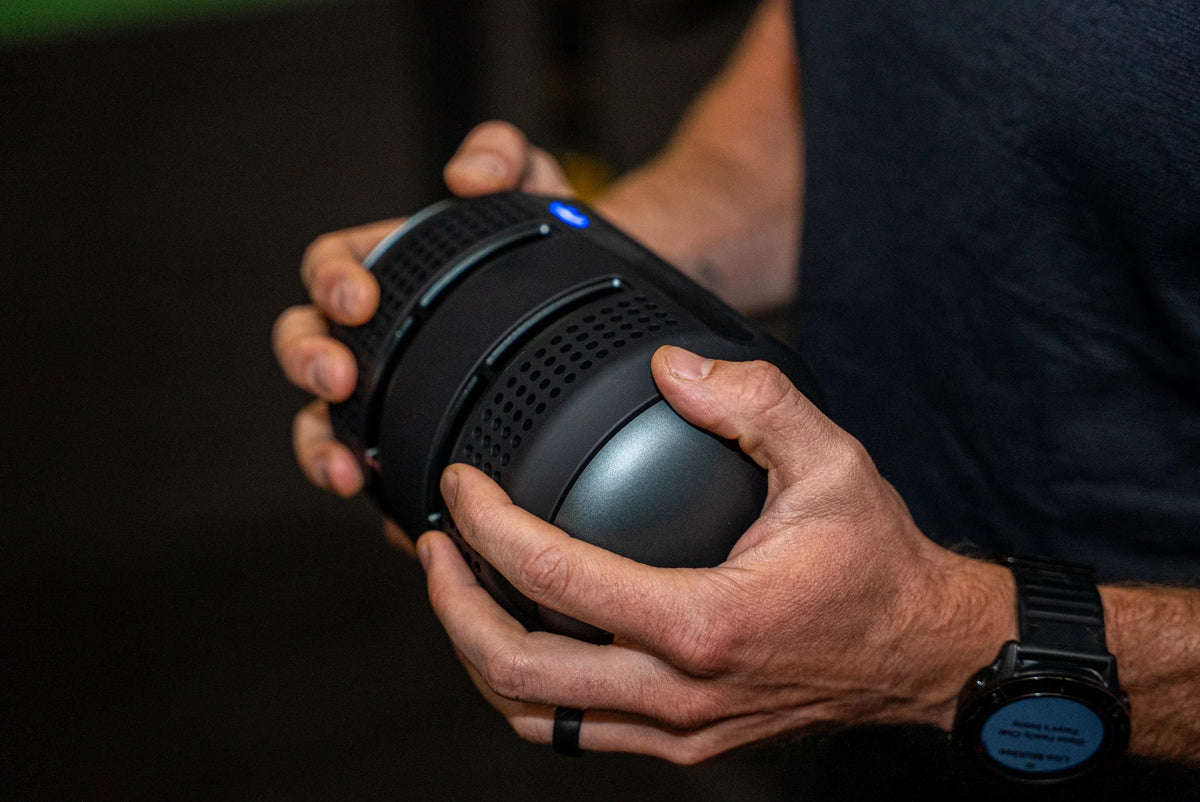 Palm Cooling vs. Cold Water: Why Not Just Dunk Your Hands? | NICE ...