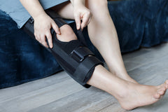 ACL reconstruction recovery days 1-14 knee brace cold and compression NICE1